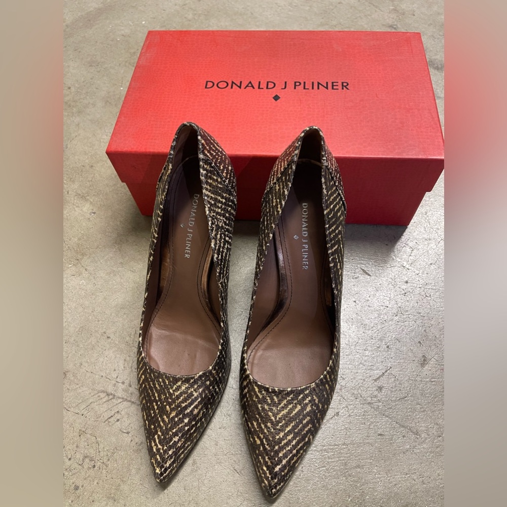 Donald J Pliner heels